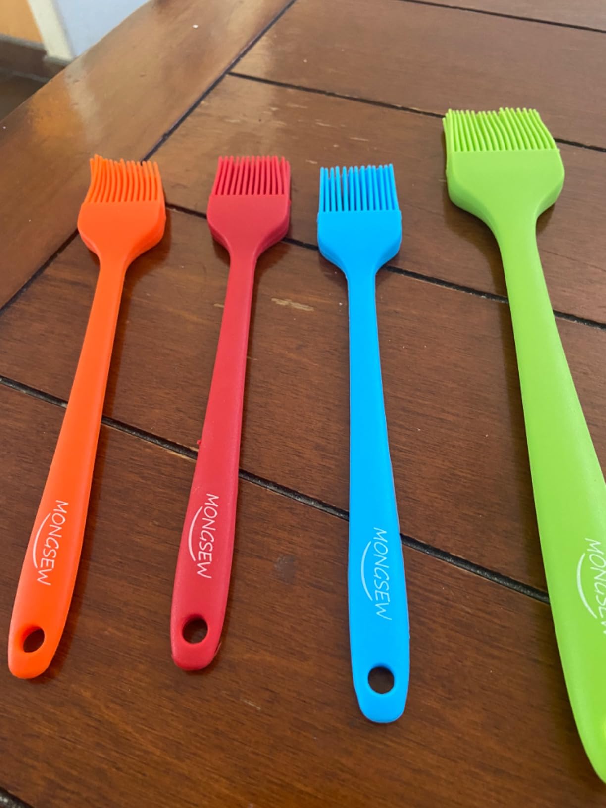 4PCS Silicone Basting Pastry Brush, MONGSEW Heat Resistant Food Brush Spread Oil Butter Sauce for BBQ Grill Baking Kitchen Cooking, BPA Free, Dishwasher Safe (Multicolor, 4 Pcs) customer photo 2