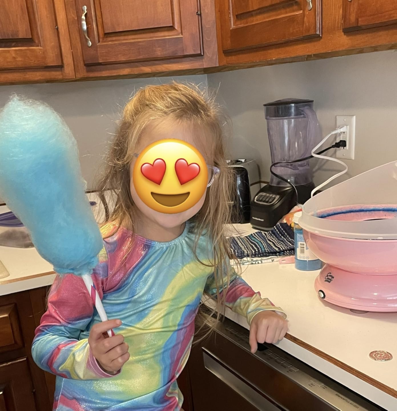 Cotton Candy Express BB1000-S Cotton Candy Machine, with 3-11oz. Jars of Cherry, Grape, Blue Raspberry Floss Sugar & 50 Paper Cones. Easy to Use and Clean. Nostalgia and Fun for Kids and Adults customer photo 1