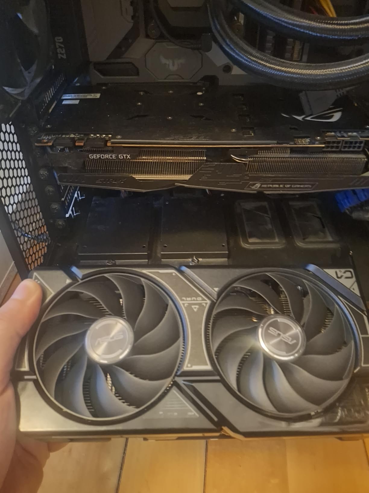 ASUS Dual GeForce RTX 4060 Ti OC Edition 8GB GDDR6 (PCIe 4.0, 8GB GDDR6, DLSS 3, HDMI 2.1, DisplayPort 1.4a, Axial-tech Fan Design, 0dB Technology) customer photo 1