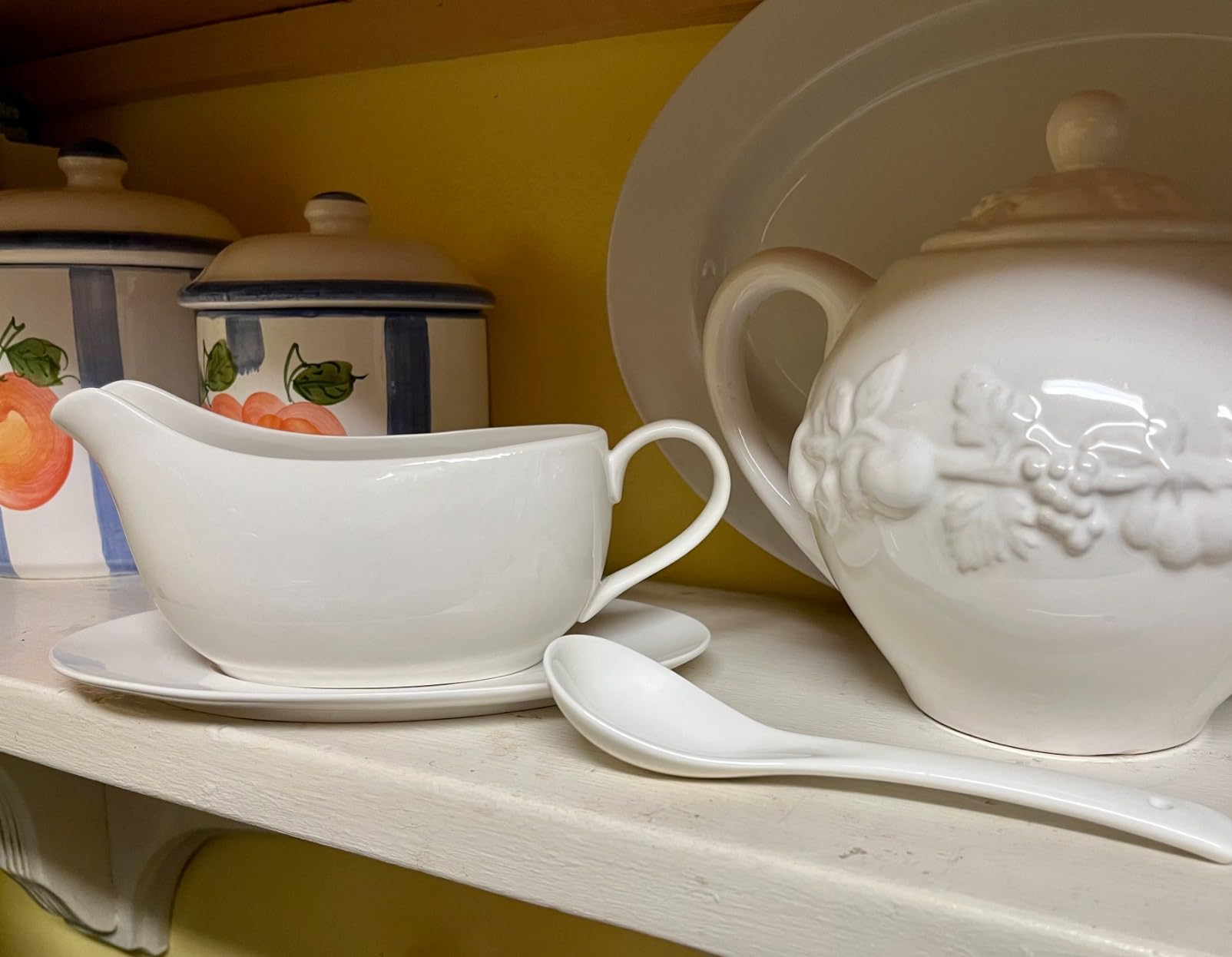 Qlans Gravy Boat With Ladle and Saucer 17 Oz,Ceramic Sauce Boat with Tray for Salad Dressings Milk,Warming Sauces,Creamer,Broth,Black Pepper,White (1 PCS New Gravy Boat With Ladle and Saucer) customer photo 2
