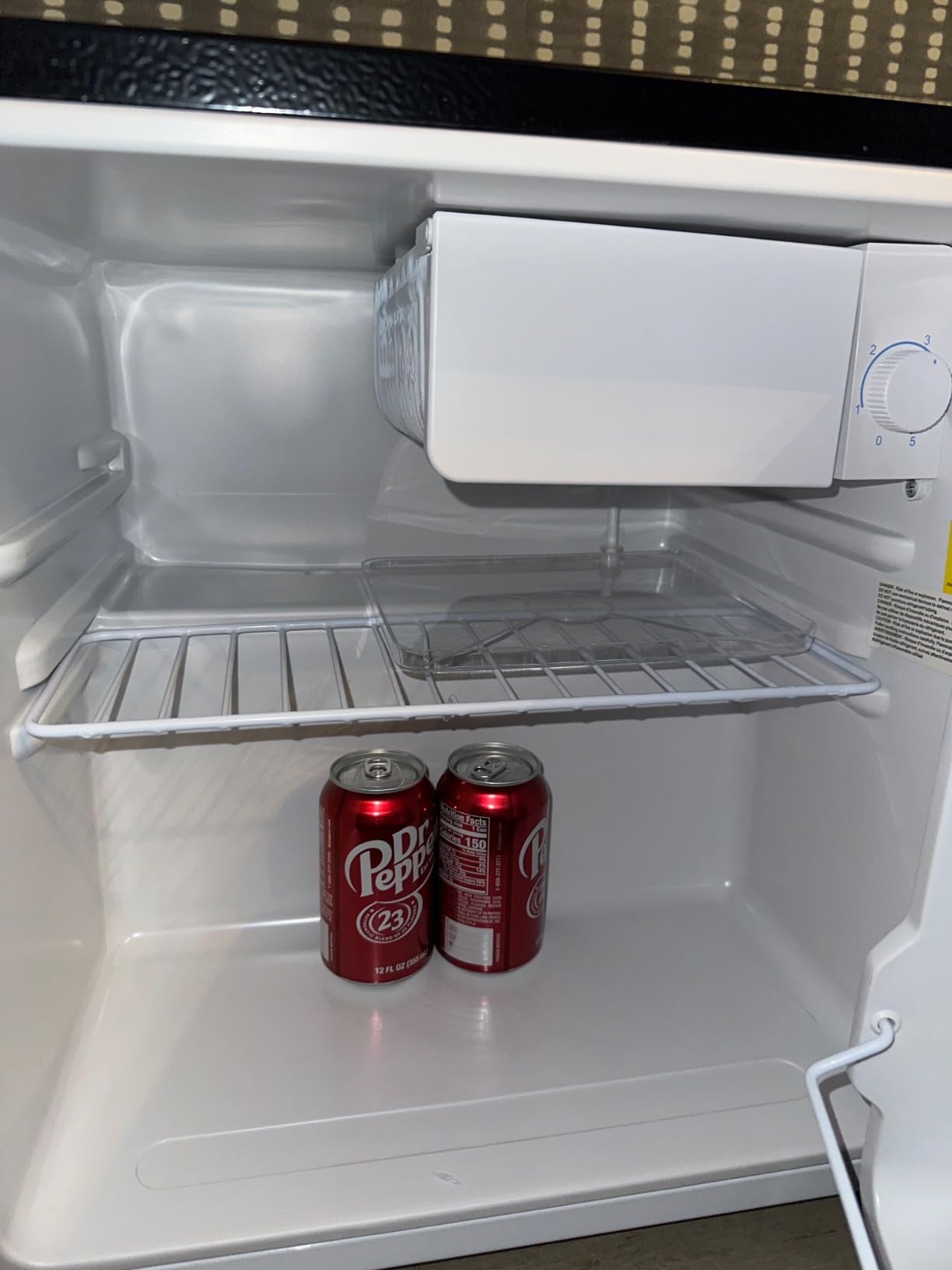 BANGSON 1.6 Cu.Ft Mini Fridge with Freezer, Energy Saving Low Noise Compact Refrigerator for Snacks Drinks Food Storage, Ideal for Office, Dorm, Bedroom, Apartment, Silver customer photo 2