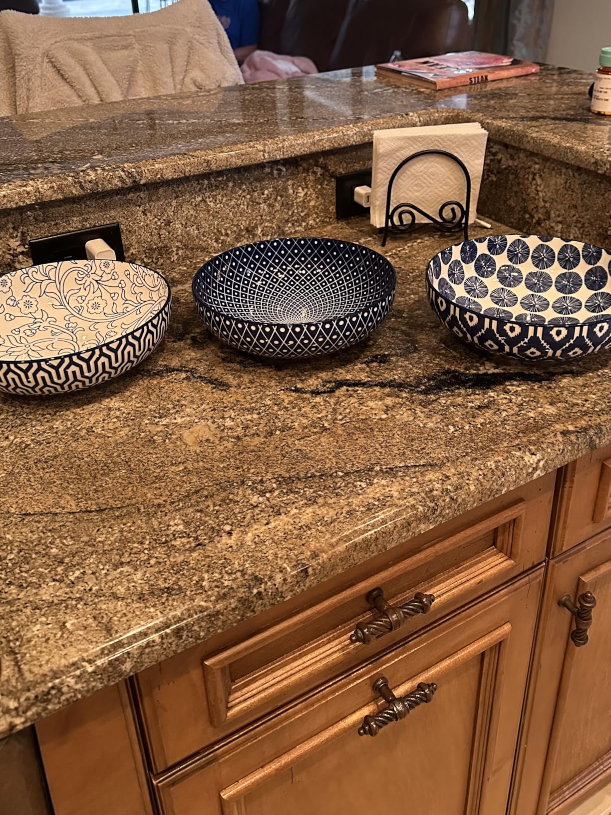 Selamica Ceramic Large Salad Bowls Set, 53 OZ Pho Bowls 8 Inch Soup Bowls for Kitchen, Large Serving Bowls for Ramen Pasta Fruit Dinner, Stackable & Sturdy, Set of 3, Assorted Colors customer photo 1