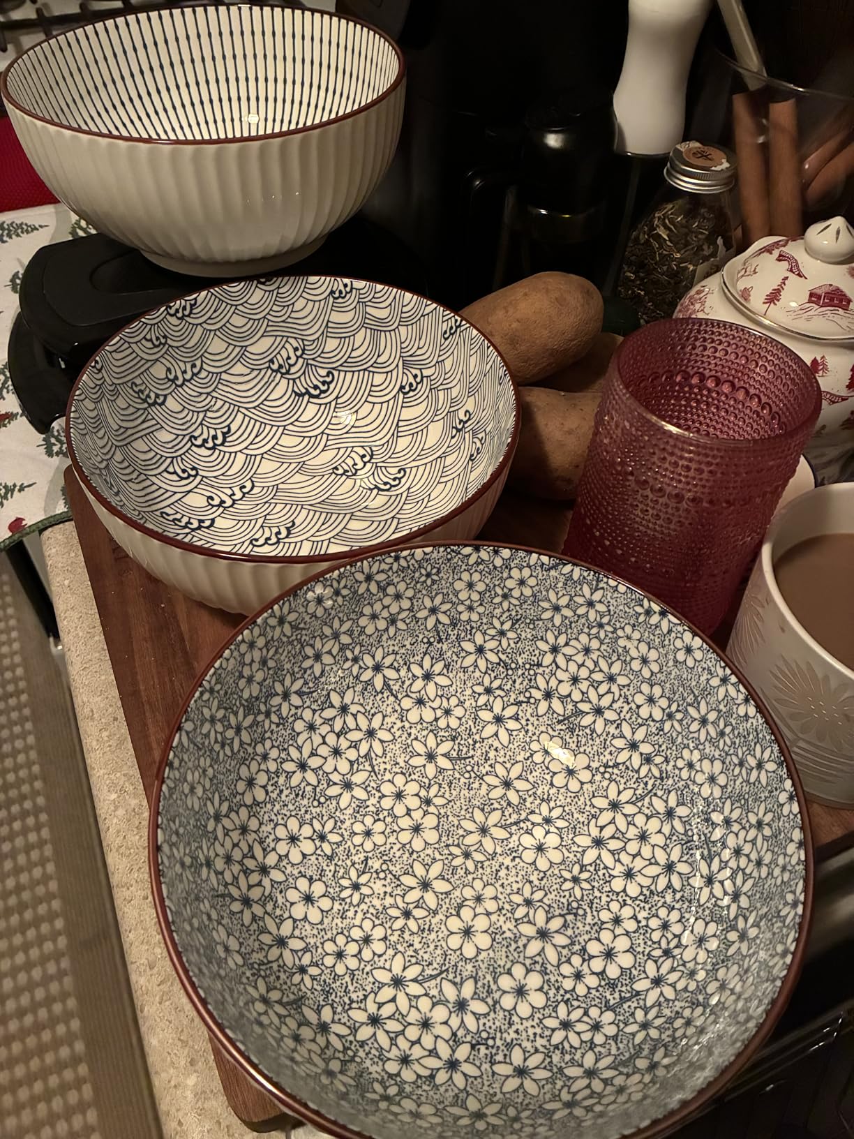 QINLANG 60 oz Large Soup Bowl, Pho Bowls, Japanese Ramen Bowls Set of 3, 8 in Blue and White Porcelain Big Bowls for Eating - 3 Mixing Patterns customer photo 1