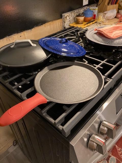 Uno Casa Cast Iron Comal Pan 11.5 Inch - Skillet for Roti, Tawa/Dosa Pan Pataconera, Comales para Tortillas - Cast Iron Pizza Pan - Comal Para Tortillas Grande customer photo 1