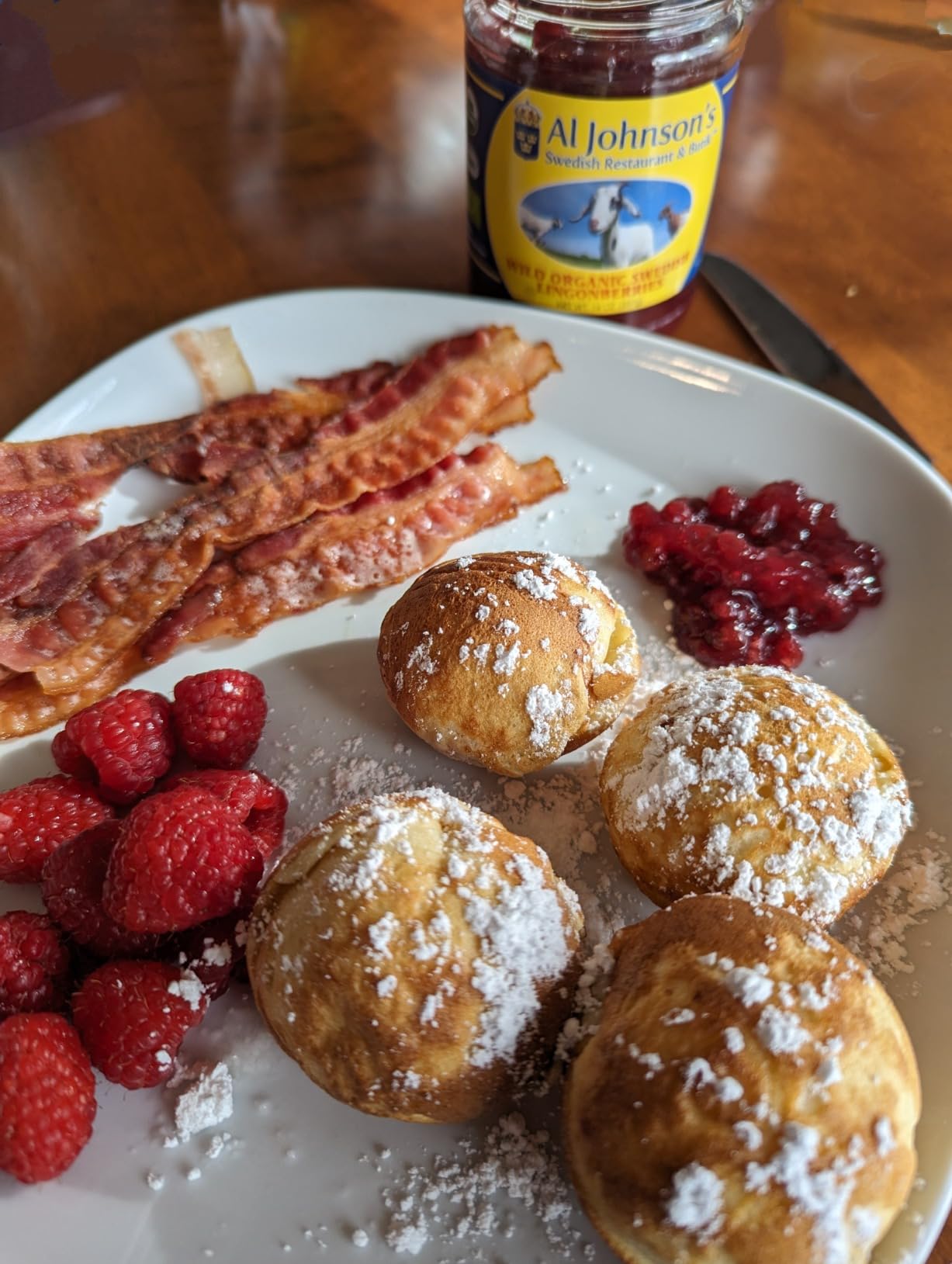 StarBlue 7-Hole Cast Iron Aebleskiver Pan Detachable Wooden Handle, Pre-Seasoned, Aebleskiver Sticks and Recipe Book Included customer photo 2