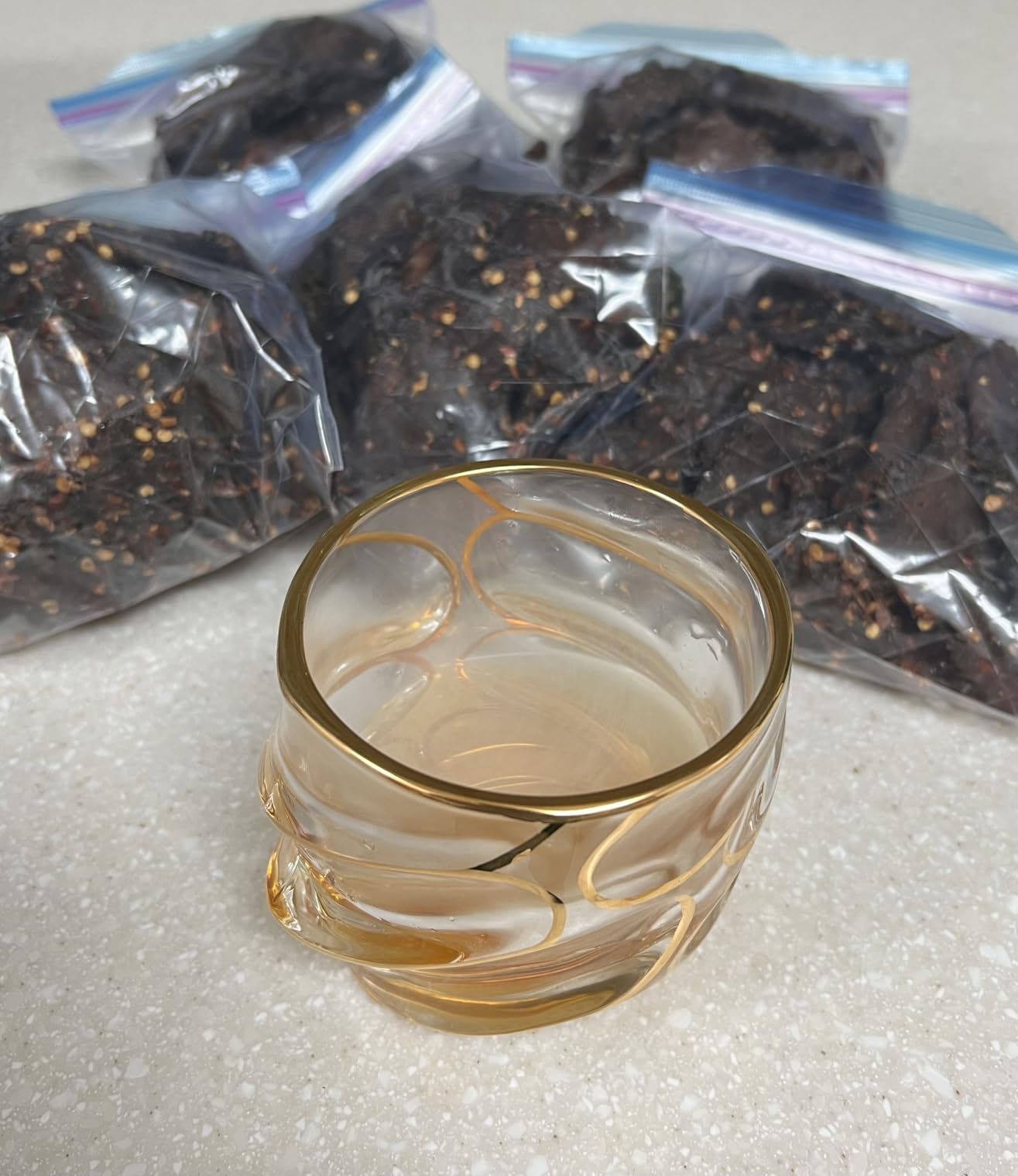 Cocktail Smoker Kit with Torch, 6 Flavors Wood Chips for Whiskey and Bourbon, Old Fashioned Smoker Kit for Infused Cocktail, Cheese, Salad and Meats, Gifts for Men, Dad and Boyfriend (No Butane) customer photo 2