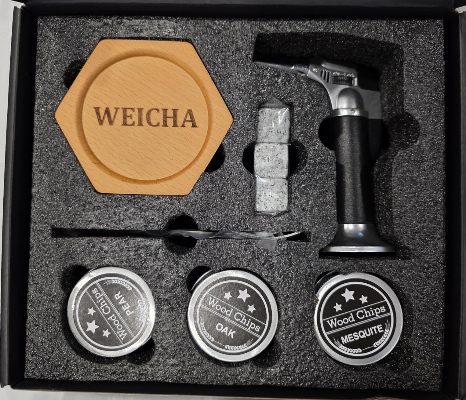 Electric Cocktail Smoker Kit - Rechargeable Whiskey Smoker Kit with Smoking Gun, Old-Fashioned Bourbon Smoker, Cold Smoker, Food Smoke Gun, Smoked Drink infuser, 6 Wood Chips,Butane Not required,Black customer photo 1