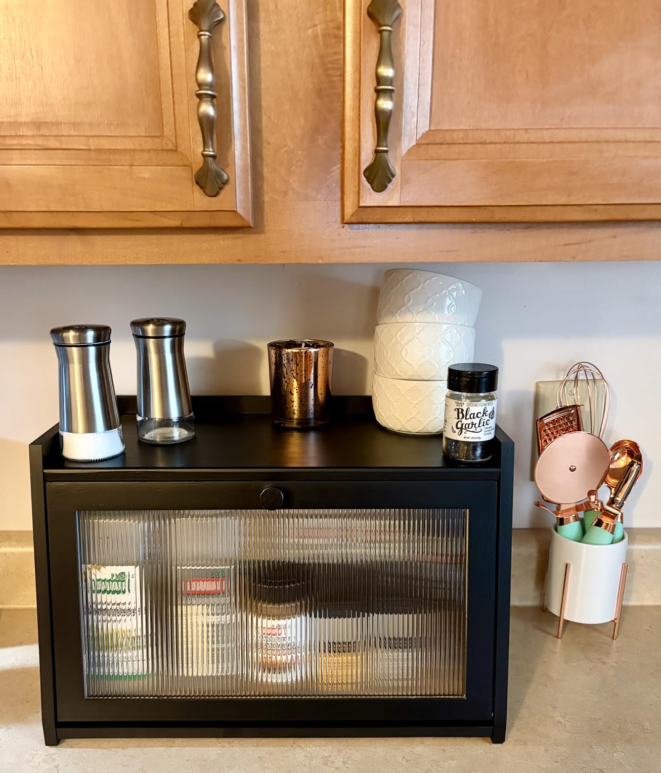 GHWIE Large Bread Box, Easy Access & Cleaning - Bamboo Bread Box for Kitchen Countertop with Acrylic Door (Natural, Medium) customer photo 2
