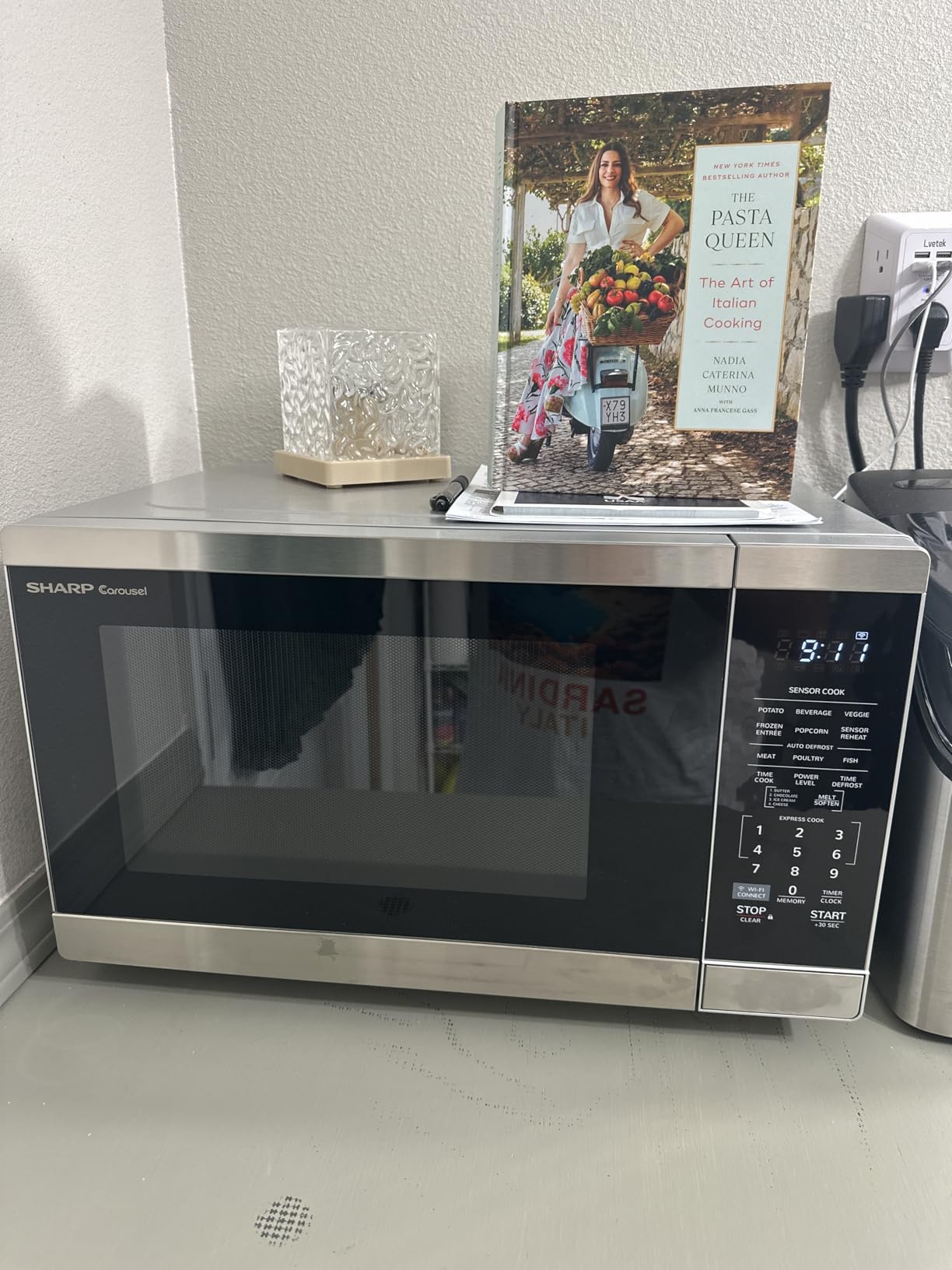 SHARP Countertop Microwave Oven Compatible with Alexa Orville Redenbacher's Certified with Removable 12.4