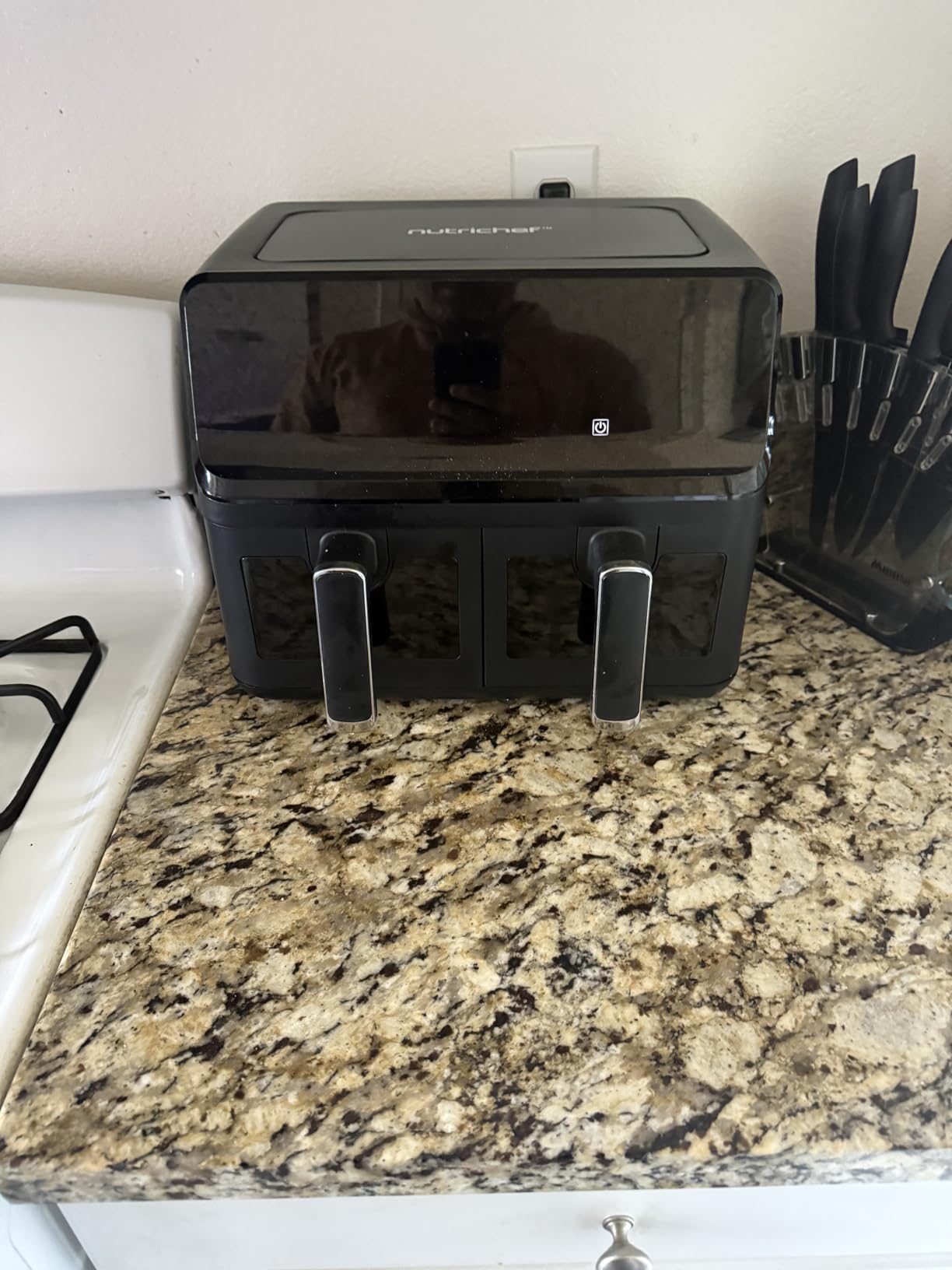 Nutrichef Double Basket Air Fryer 8.8 QT | Family Size Oil Free Airfryer with Transparent Window | 9-1 Preset Cooking Options | 360 Degree Hot Air Circulation Technology | 4.4 QTs per Basket | Black customer photo 1