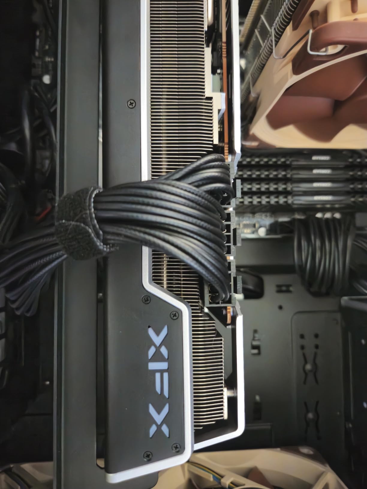 XFX Speedster SWFT210 Radeon RX 7600XT CORE Gaming Graphics Card with 16GB GDDR6 HDMI 3xDP, AMD RDNA 3 RX-76TSWFTFP customer photo 1