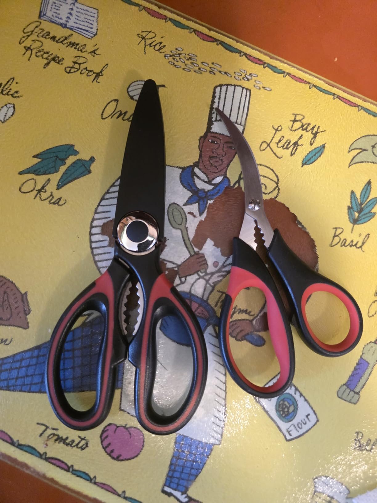 Kitchen Shears Set of 2, Heavy Duty Kitchen Scissors Seafood Scissors, Stainless Steel Sharp Food Cooking Scissors for Meat, Bones, Fish, Poultry, Vegetables, Chicken, Dishwasher Safe customer photo 2
