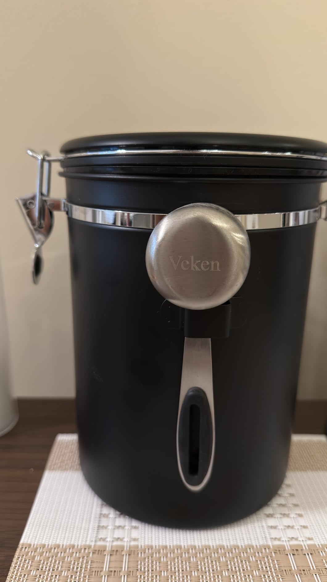 Veken Coffee Canister with Window,Airtight Stainless Steel Pantry Container,Home Kitchen Food Storage Organizers for Ground,Beans,Espresso,Rice,Tea,Sugar,Cereal, Decor,Bar Accessories,Gifts,22OZ,Black customer photo 2