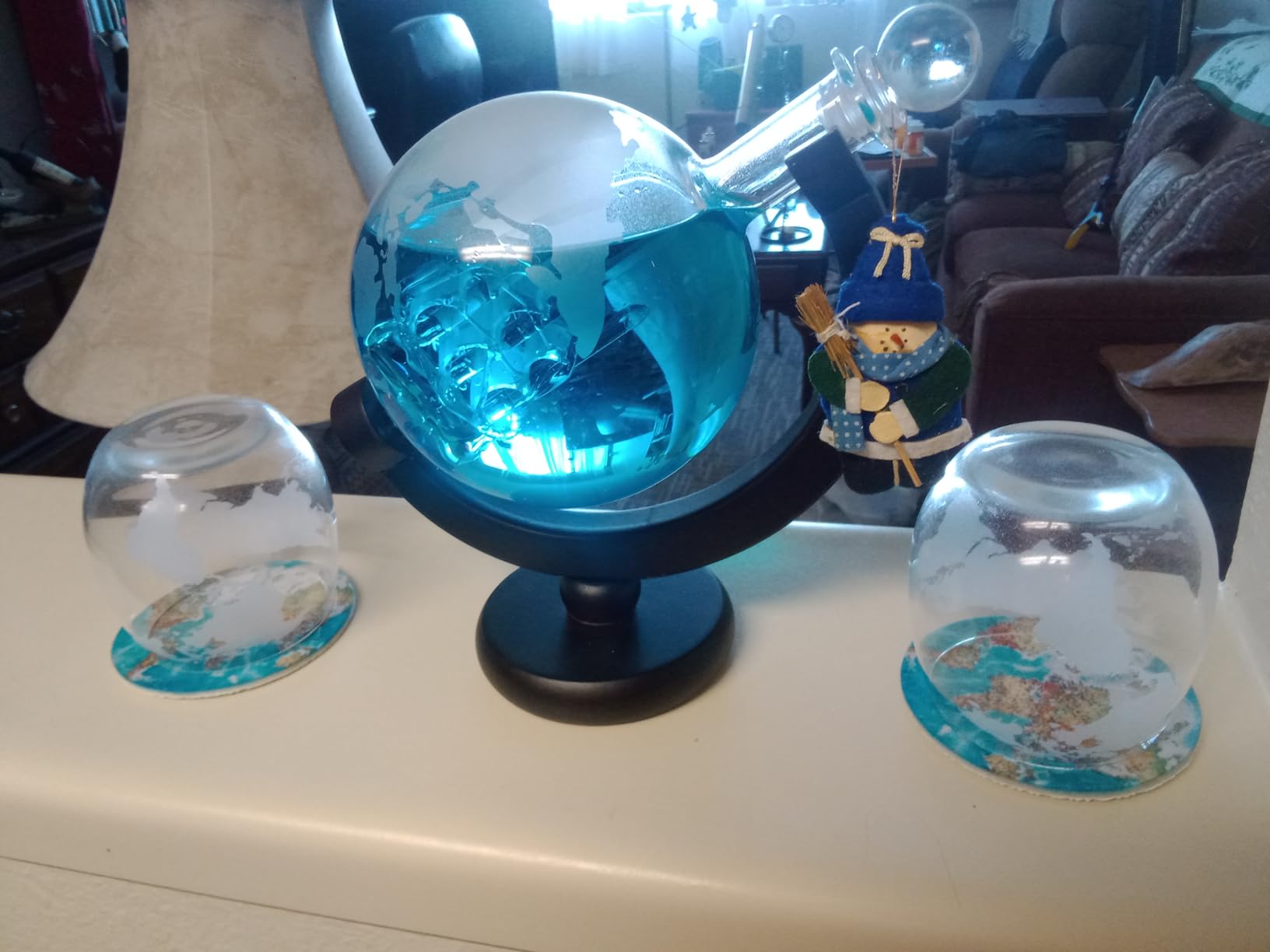 Whiskey Decanter Sets for Men, Whiskey Decanter Globe Set with 2 Etched Globe Whisky Glasses for Liquor, Bourbon, Cocktails, Vodka, Scotch liquor decanter Sets - 850ml customer photo 2