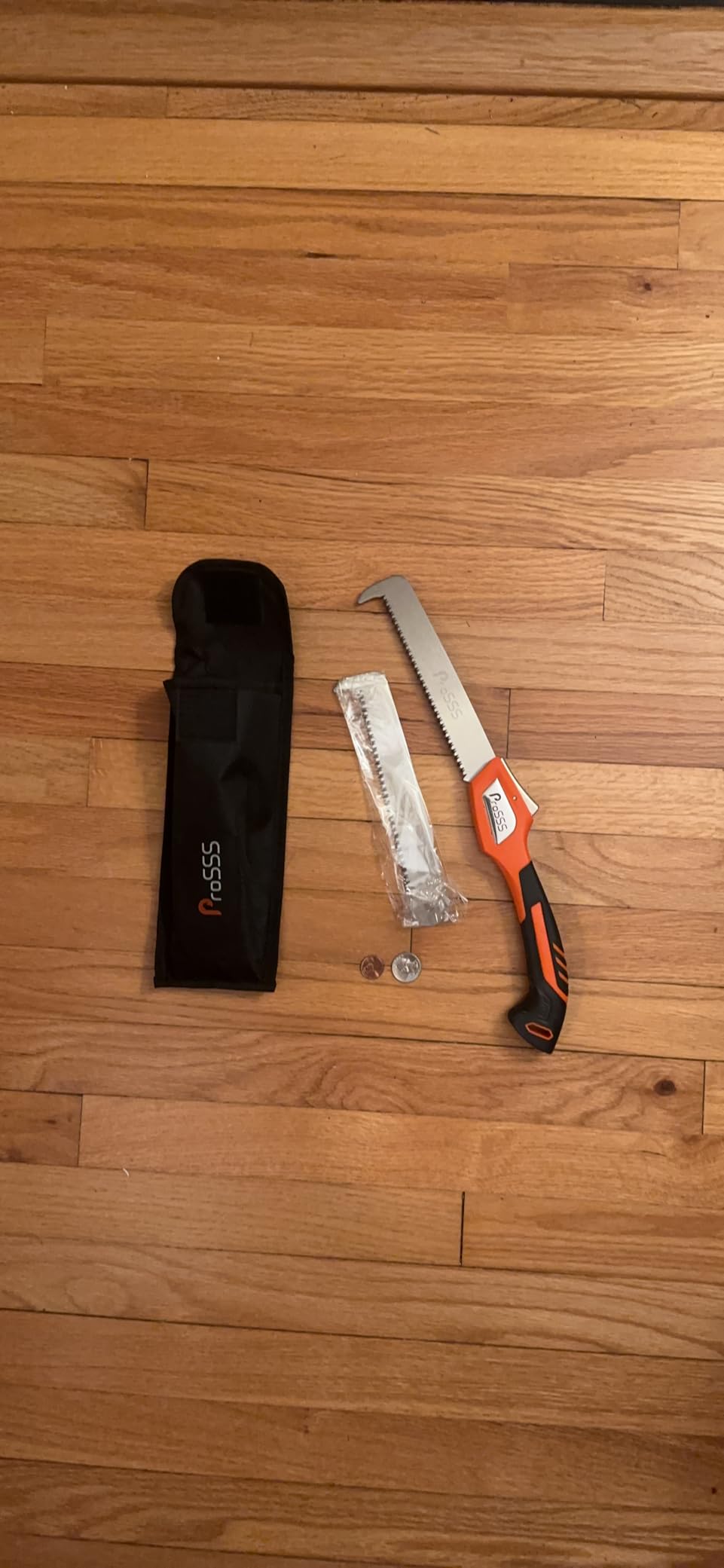 Folding Bone Meat Saw for Hunting and Butchering,1PC Replaceable Blade, 65Mn Spring Steel Blade, 3 Angles to Lock, Triple Ground Saw Teeth with A Storage Bag customer photo 1