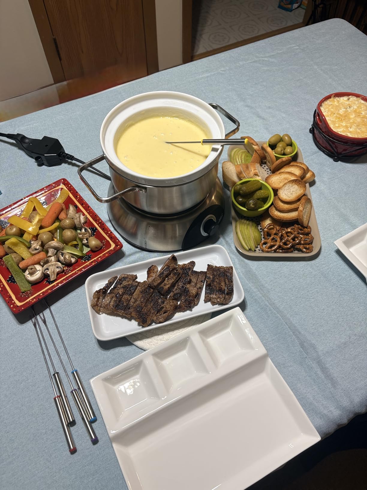 Artestia 3-in-1 Electric Fondue Pot 2.6QT - Chocolate, Cheese & Meat Hot Pot, 1500W High-Power with Removable Stainless Steel & Ceramic Bowls customer photo 2