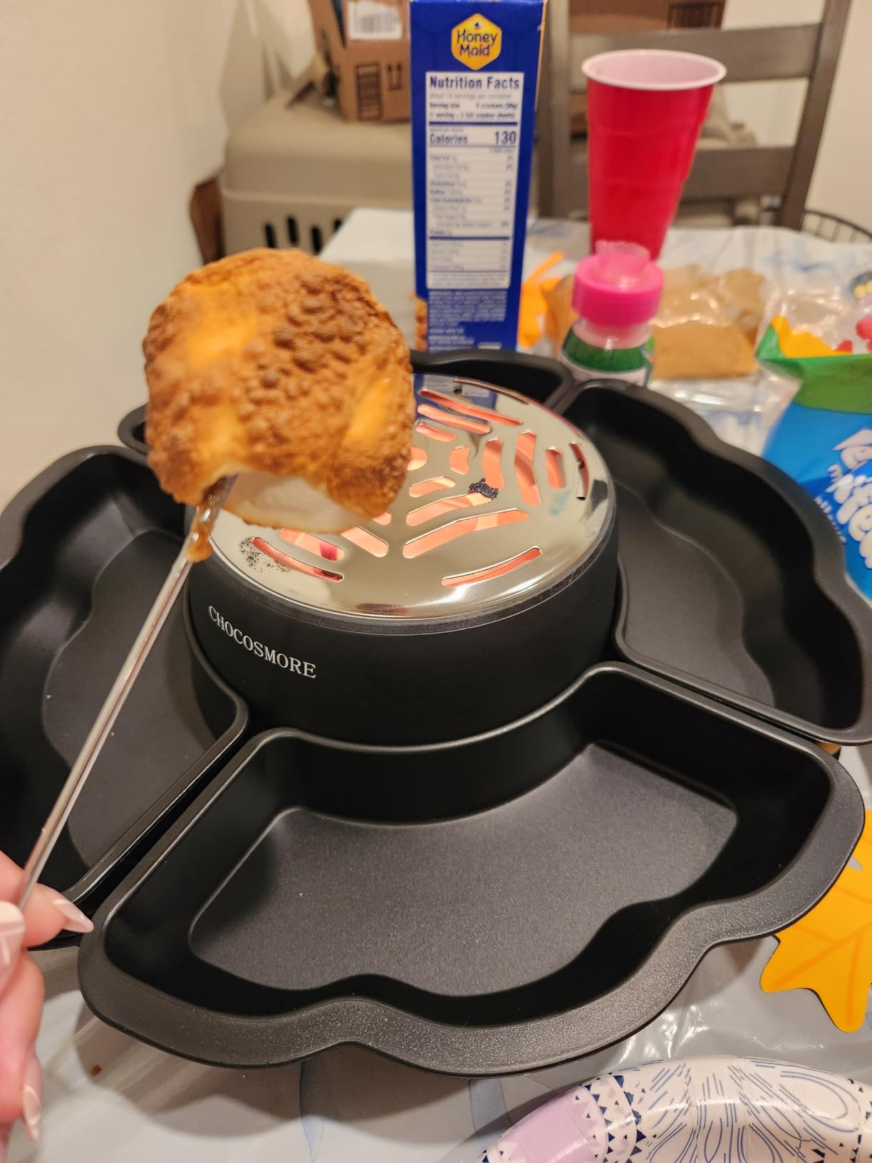 2 in 1 Electric S'mores Maker & Fondue Pot, Tabletop Indoor Smores kit with 4 Roasting Forks, 4 Detachable Trays & 1 Flameless Temperature-controlled Heater, Movie Night Supplies & Housewarming Gifts customer photo 2