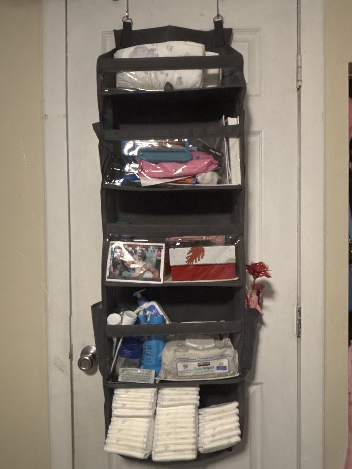Lifewit 1 Pack Over the Door Organizer, Clear Window Hanging Storage with 4 Mesh Side Pockets, Anti Tilt 40 lbs Load Behind Door for Pantry, Nursery, Bathroom, Bedroom, Dorm, 5 Section, Gray customer photo 1