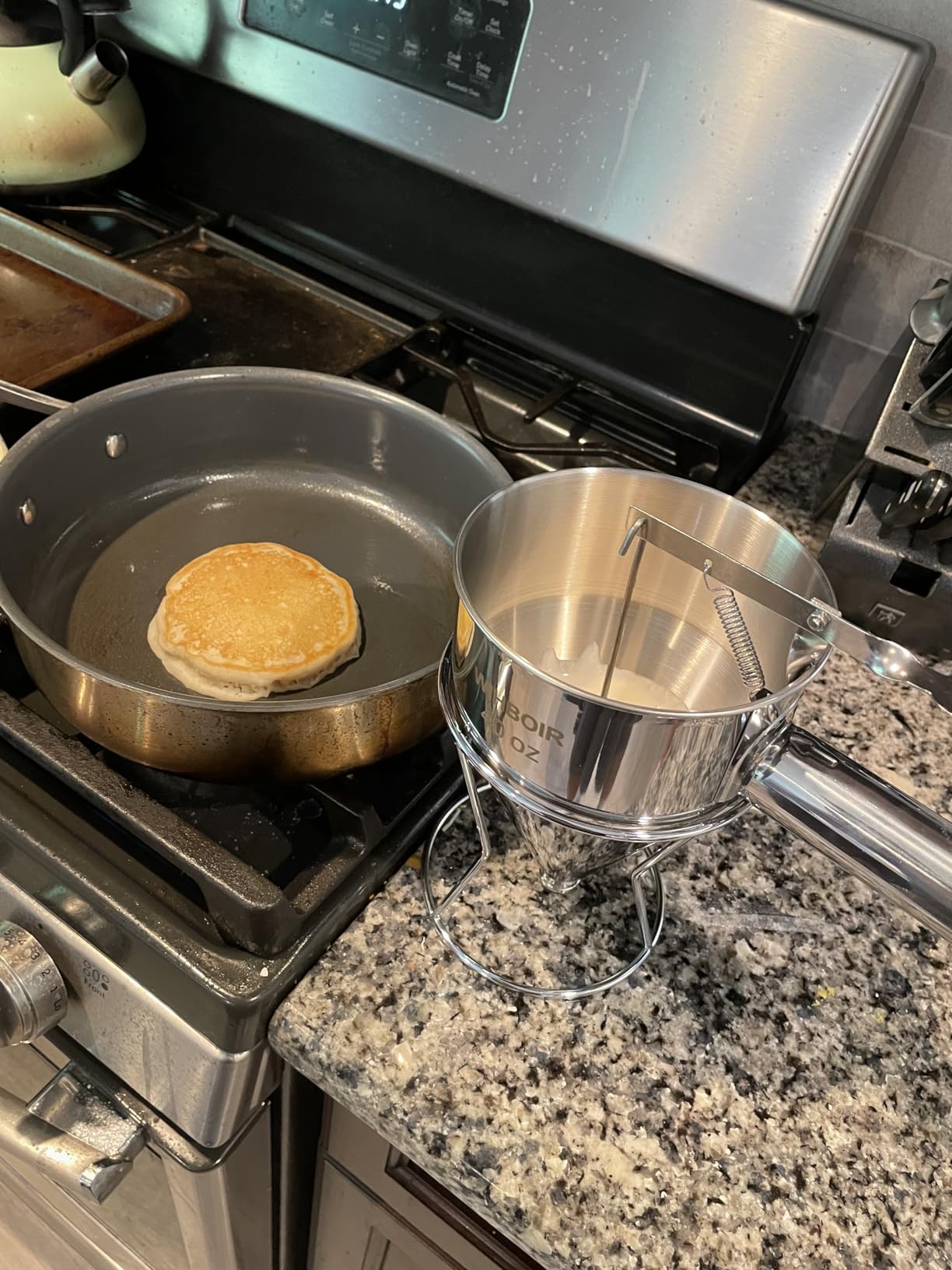Stainless Steel Pancake Batter Dispenser with Squeeze Handle and Multi-Nozzle, for Pancakes, Cupcakes, and Baked Goods. 40 oz customer photo 1