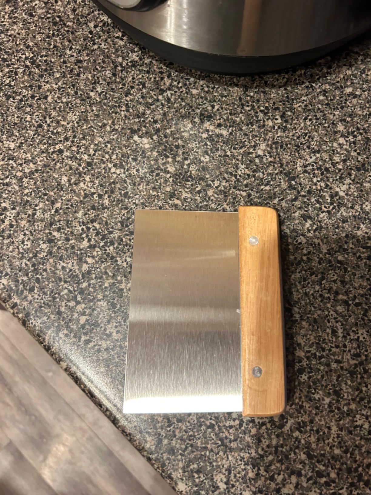 ALLTOP Dough Cutter - Premium Stainless Steel Food Scraper for Bread and Pastry - Bench Scraper with Ergonomic Wooden Handle - Multipurpose Kitchen Tool customer photo 2