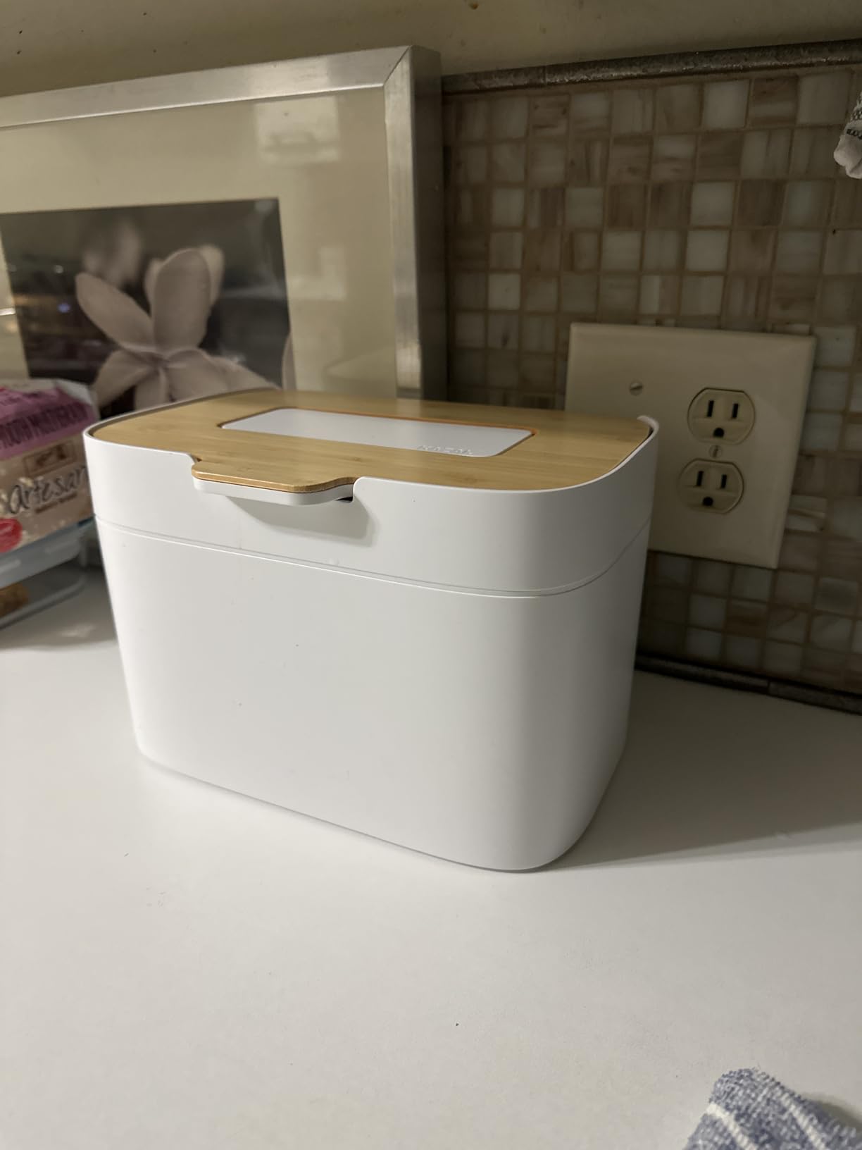 KAZAI. Compost Bin Kitchen 'Elin' | 1.2 GAL / 4.5L Countertop Compost Bin with Wooden Lid & Filter | Odor-Free, Dishwasher Safe, with Inner Bucket | Small Indoor Kitchen Composter | Off-White/Bamboo customer photo 1