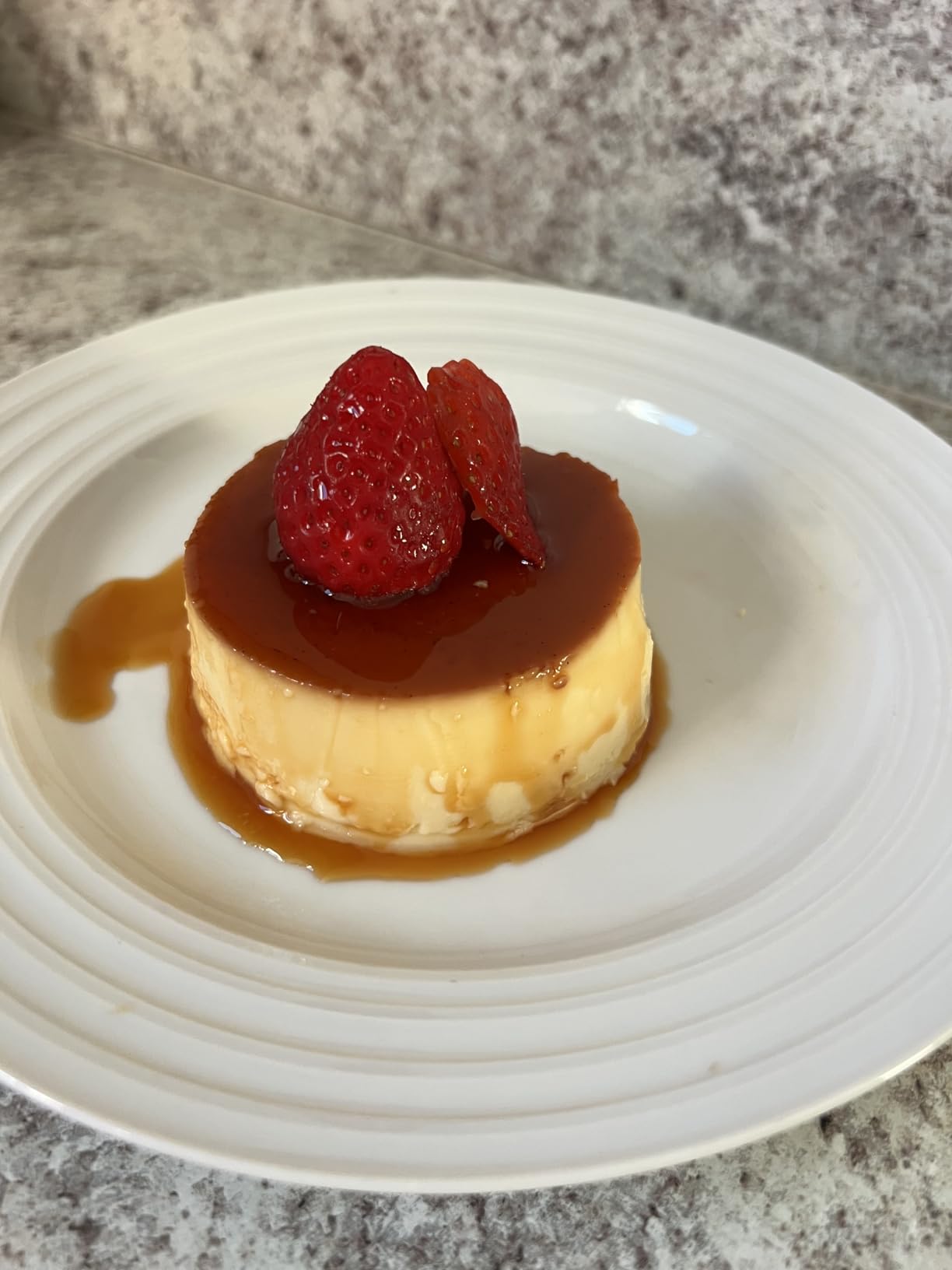 vancasso 8 oz Ramekins with Lid, Porcelain Creme Brulee Souffle Dishes, White Pudding Custard Cups Ramiken for Baking, Dishwasher and Oven Safe, Set of 6 customer photo 2
