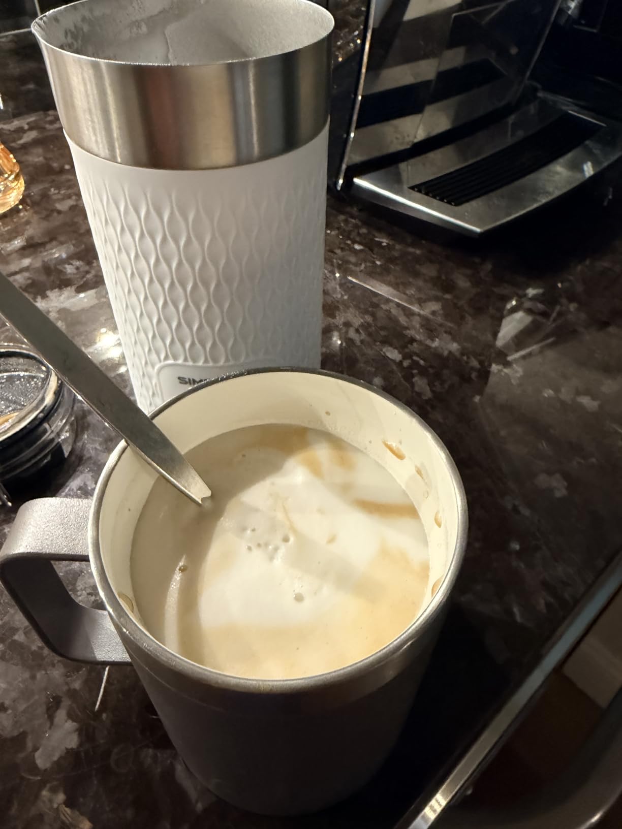 SIMPLETASTE Milk Frother, 4-in-1 Electric Milk Steamer, Automatic Warm and Cold Foam Maker and Milk Warmer for Latte, Cappuccinos, Macchiato, Hot Chocolate customer photo 2