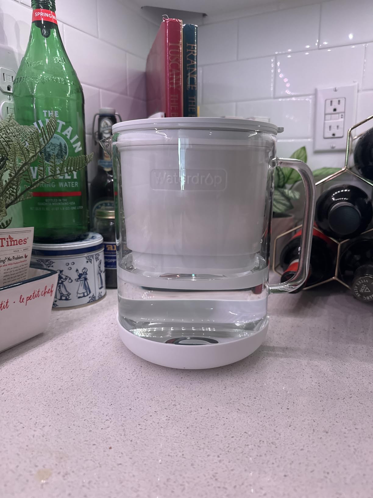 Waterdrop Glass Water Filter Pitcher with 1 Filter, Eco-Friendly, with NSF 53&42&372 Certified Filter, 7-Cup, Reduces PFOA/PFOS, Chlorine, Cadmium, Copper, Mercury, BPA Free, Easy to Clean, White customer photo 2