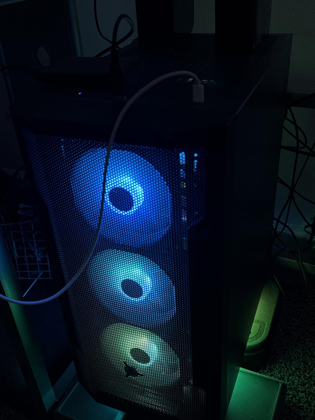 Skytech Gaming Shadow Desktop PC, Ryzen 7 7700 3.8 GHz (5.3GHz), NVIDIA RTX 4060 8GB, 1TB NVMe SSD, 16GB DDR5 RAM 5200, 650W Gold PSU, Wi-Fi, Win 11 customer photo 2