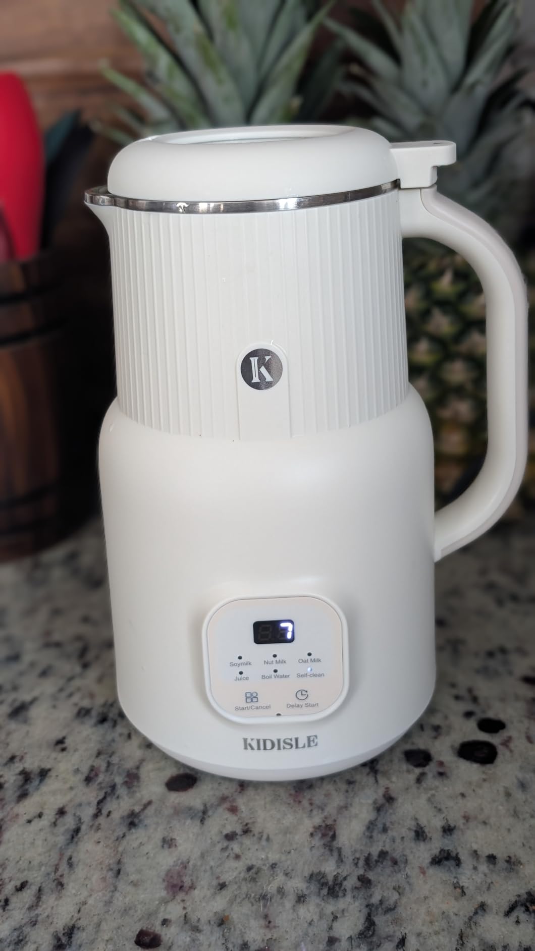 Automatic Nut Milk Maker, 20oz Homemade Almond, Oat, Coconut, Soy, Plant Based Milks and Non-Dairy Beverages with Delay Start/Keep Warm/Self-Cleaning/Boil Water, White customer photo 1