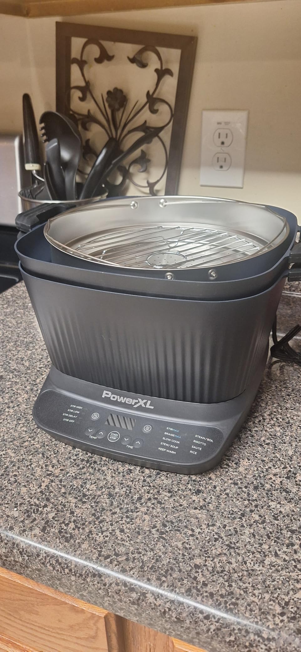 STIRMAX DELUXE 7.5 Quart Digital Multi-Cooker with Automatic Paddle to Stir and Shred, 9 in 1 programmable presets to Sauté, Sear, and Brown Food Before Simmering - Accessories, Skillet, & Cookbook customer photo 1