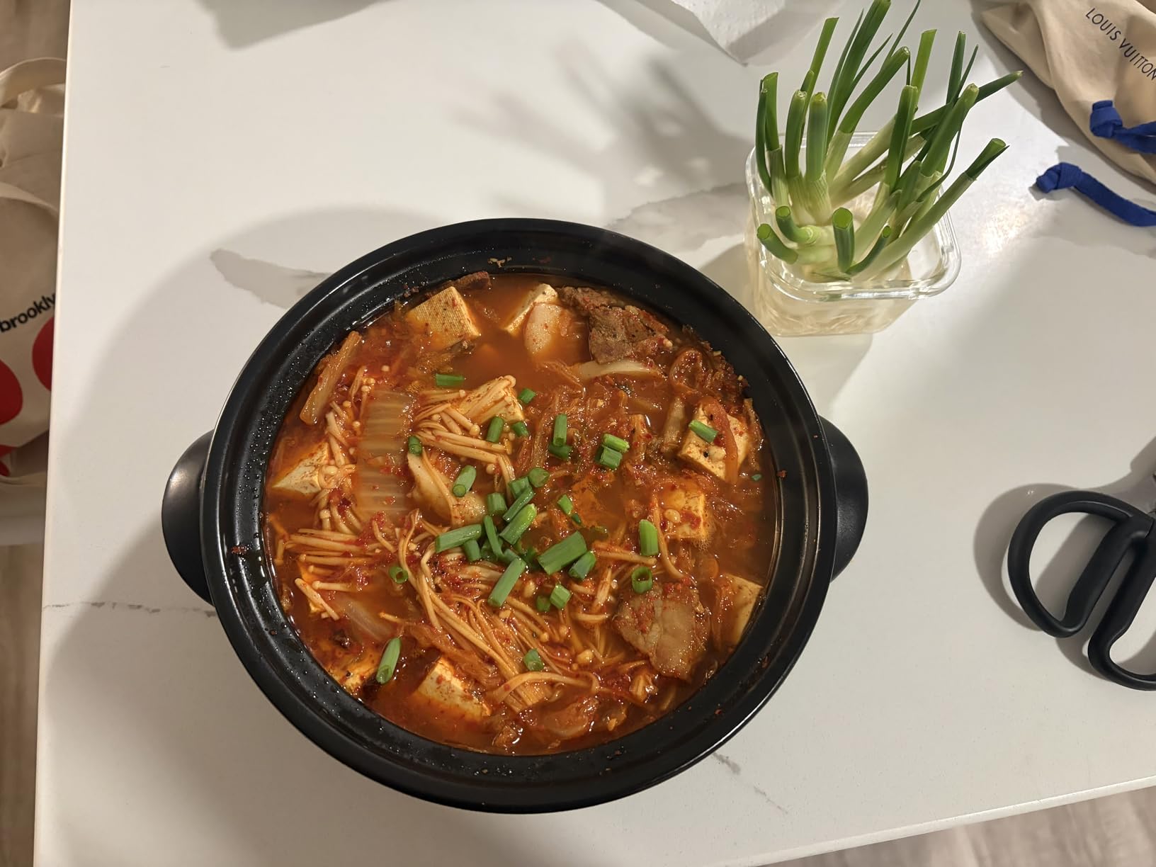 Okllen Large Korean Ceramic Bowl with Lid and Platter, 54 oz Clay Pot for Cooking, Sizzling Hot Pot for Dolsot Bibimbap customer photo 1