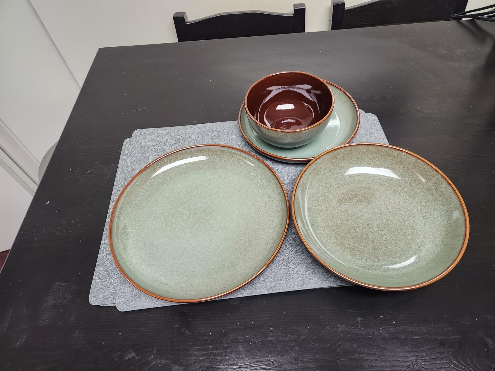 Stoneware Dinnerware Sets, Ceramic Plates and Bowls Set, Microwave & Dishwasher Safe Kitchen Dishes, Modern Dinner Salad Plates | Cereal Bowls, Dishware Sets Service for 4 Sage Green customer photo 2