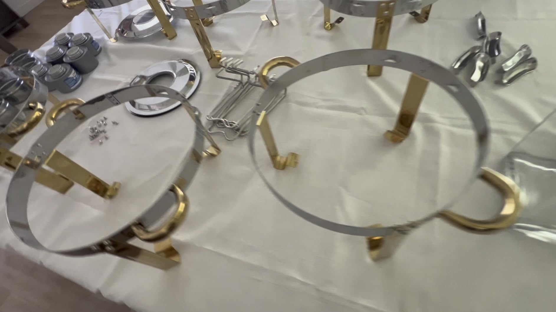 Chafing Dishes for Buffet 4 Pack, 6QT Round Chafing Dish Buffet Set Stainless Steel Buffet Food Warmers Sets for Catering Events Parties Dinners with Complete Set,Gold and Silver customer photo 1