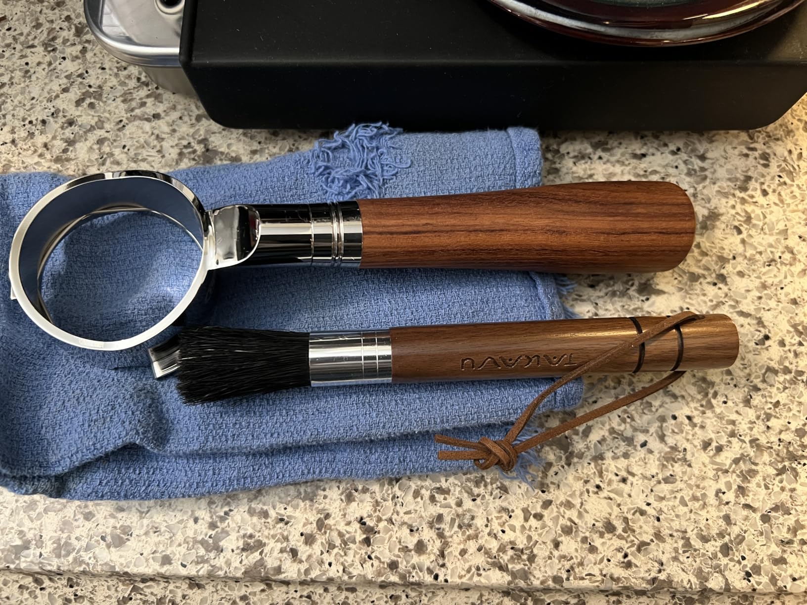 Takavu Coffee Grinder Cleaning Kit - 5pcs Boar Bristle Grinder Brush, Detail Scrub Brush, Steam Wand Brushes & Microfiber Towel for Espresso Machine Coffee Maker Pour Over customer photo 1
