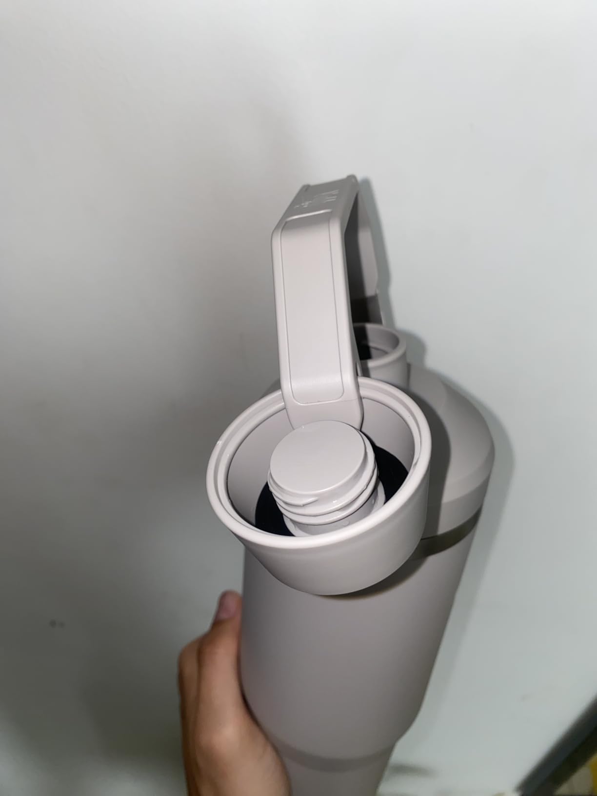 Stanley IceFlow 2.0 Fast Flow Tumbler with Handle 30 oz | Twist On Angled Spout Lid | Leakproof Water Bottle | Insulated Stainless Steel | BPA-Free | Rose Quartz customer photo 2