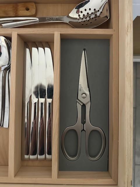 All-Clad Stainless Steel, All Purpose Kitchen Shears,Heavy gauge, Ergonomic, Rust-resistance, Food Scissors for Kitchen, Chicken, Poultry, Fish, Meat,Shelfish, Snipping herbs, 8.19 inch, Silver customer photo 1