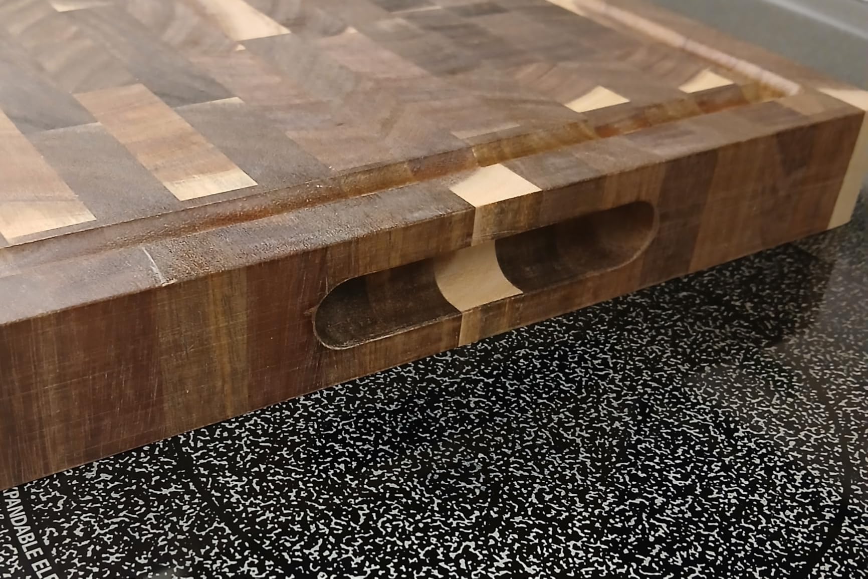 End Grain Butcher Block Cutting Board [1.5