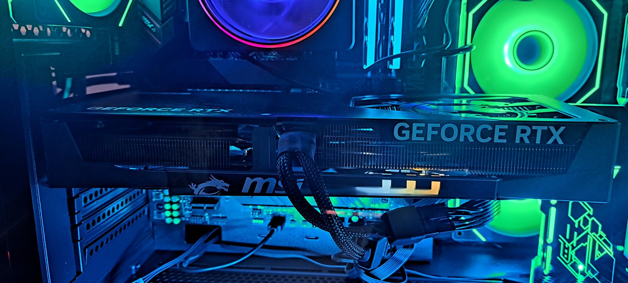 MSI RTX 5070 12G Gaming Trio OC Graphics Card (12GB GDDR7, 192-bit, Extreme Performance: 2625 MHz, DisplayPort x3 2.1a, HDMI 2.1b, NVIDIA Blackwell Architecture) customer photo 2