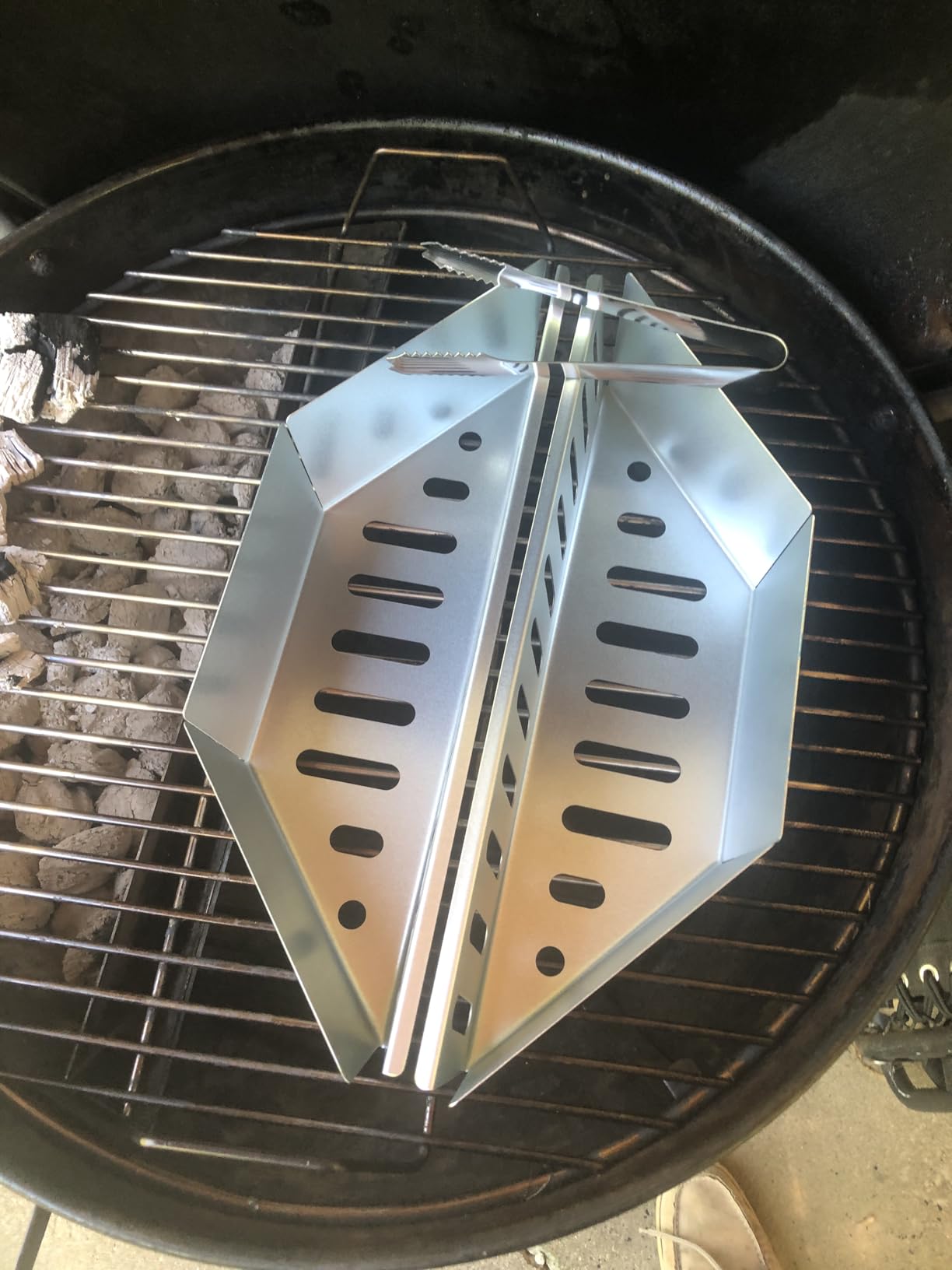 auisea Thickened Steel Charcoal Basket Compatible with 22-inch Weber Charcoal Grills, Even Heat Distribution, Less Charcoal & Long-Lasting Use customer photo 1