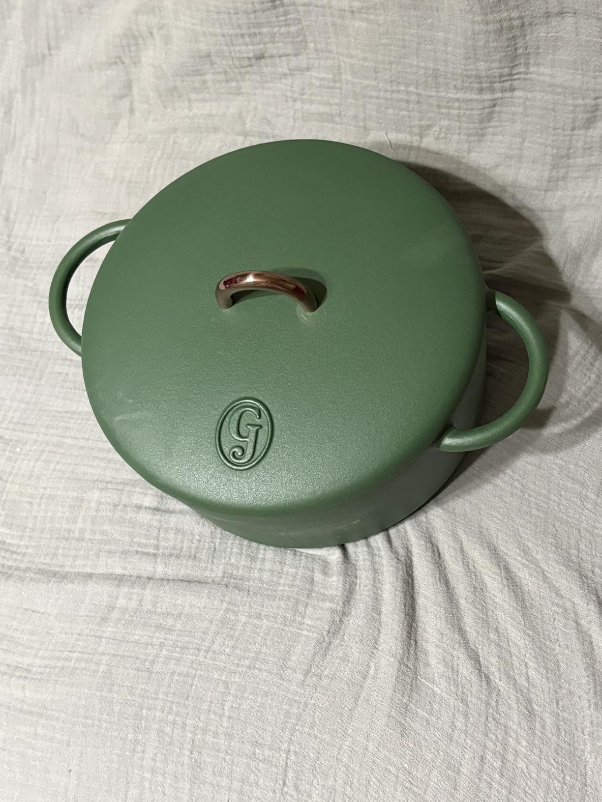 Great Jones Dutch Baby Dutch Oven with Lid (Taffy, 3.5-Quart) | Enameled Cast Iron, Round Shape | Safe for Stovetops & Ovens up to 500°F | Space-Saving & Dishwasher-Friendly | Small-Batch Cooking customer photo 1