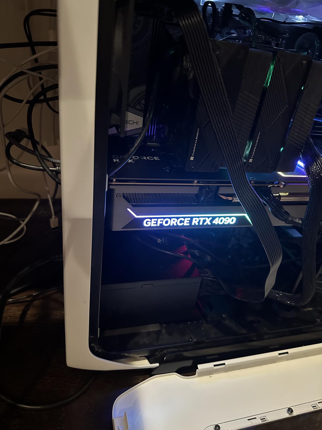 NVD RTX PRO 6000 Blackwell Professional Workstation Edition Graphics Card for AI, Design, Simulation, Engineering - 96GB DDR7 ECC Memory - 4th Gen RT/5th Gen Tensor Core GPU - OEM Packaging customer photo 1