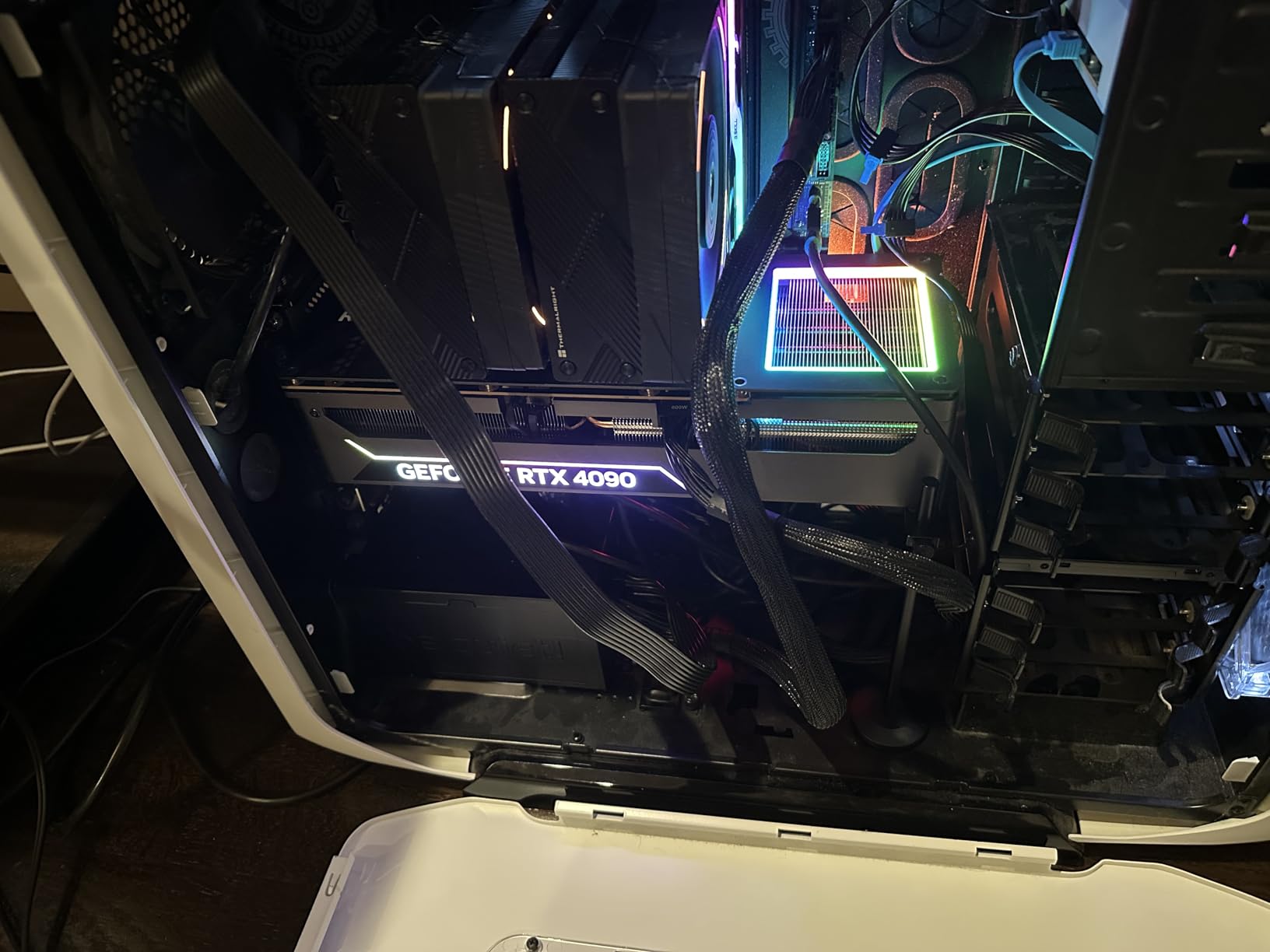 NVD RTX PRO 6000 Blackwell Professional Workstation Edition Graphics Card for AI, Design, Simulation, Engineering - 96GB DDR7 ECC Memory - 4th Gen RT/5th Gen Tensor Core GPU - OEM Packaging customer photo 2