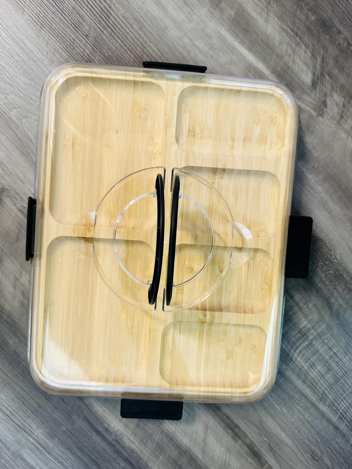 Charcuterie Board with Clear Lid and Handle,6 Compartments Bamboo Charcuterie Boxes for Picnics & Entertaining,Travel Portable Cheese Board Cutting Boards Perfect for Snacks& Fruit (White) customer photo 2
