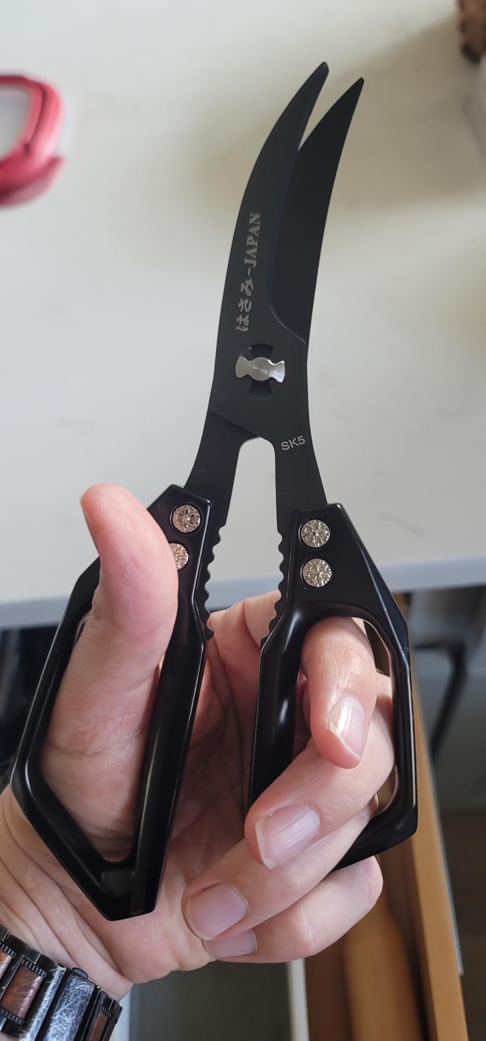 Huusk Seafood Scissors Black - Stainless Steel Kitchen Shears Dishwasher Safe, Sharp Japanese-Style Kitchen Scissor for Crab, Shrimp, Lobster, Herbs and Food Prep, Christmas Gifts for Men Women customer photo 1