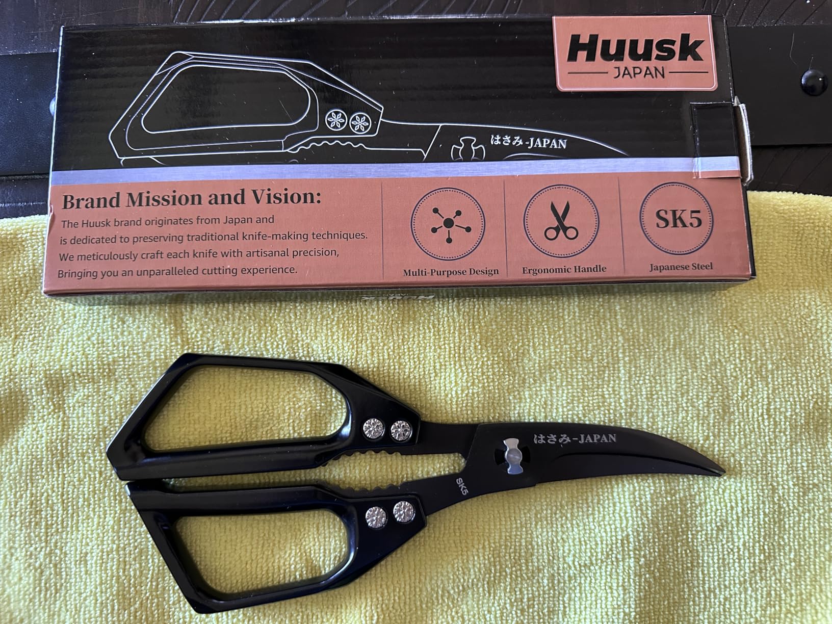 Huusk Seafood Scissors Black - Stainless Steel Kitchen Shears Dishwasher Safe, Sharp Japanese-Style Kitchen Scissor for Crab, Shrimp, Lobster, Herbs and Food Prep, Christmas Gifts for Men Women customer photo 2