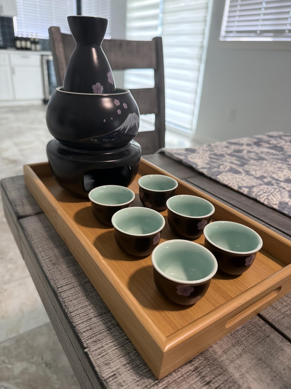 DUJUST 10 pcs Japanese Sake Set with Warmer for 6, Sakura & Fuji Design Porcelain Sake Set, 6 Sake Cups, 1 Bottle, 1 Warmer, 1 Candle Stove, 1 Tray & 1 Box, Warm Sake Carafe, Japanese Gifts - Black customer photo 1