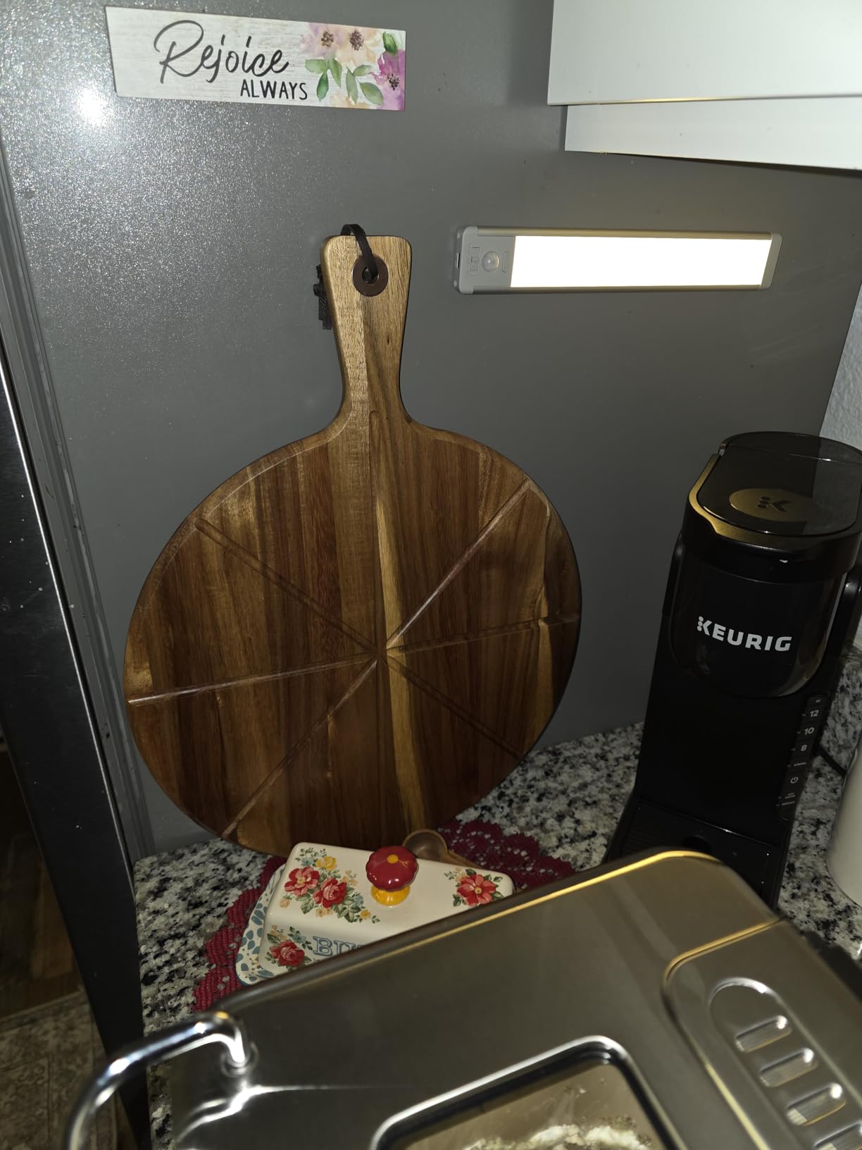 Dexas Acacia Wood Pizza Cutting Board, 14-Inch Round Paddle Board with Built-In Portion Grooves, Food Safe & Reversible customer photo 1