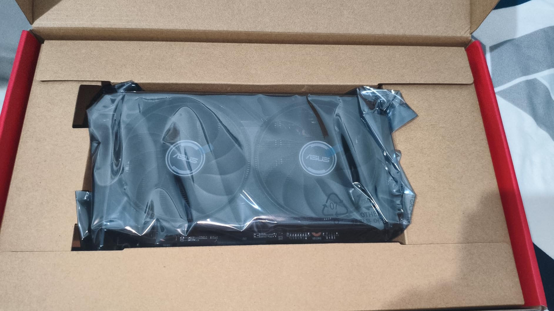 ASUS Dual Radeon RX 9060 XT 16GB GDDR6 Graphics Card customer photo 2