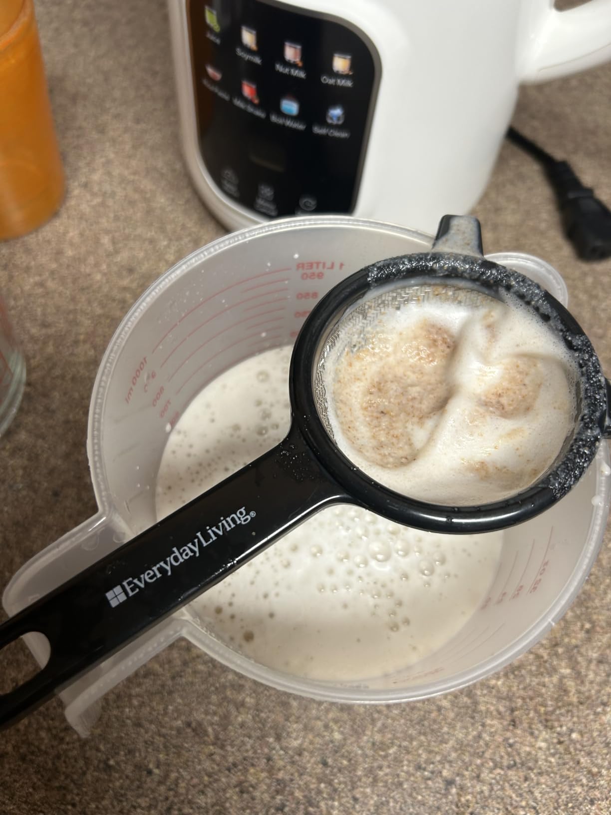 8 in 1 Nut Milk Maker Machine, 40oz Automatic Soy Milk Maker Blender, Homemade Soy Milk, Almond Milk, Oat Milk, Juice, Plant Based and Non Dairy Beverages, 12H Delay Start/Keep Warm/Self Cleaning customer photo 2